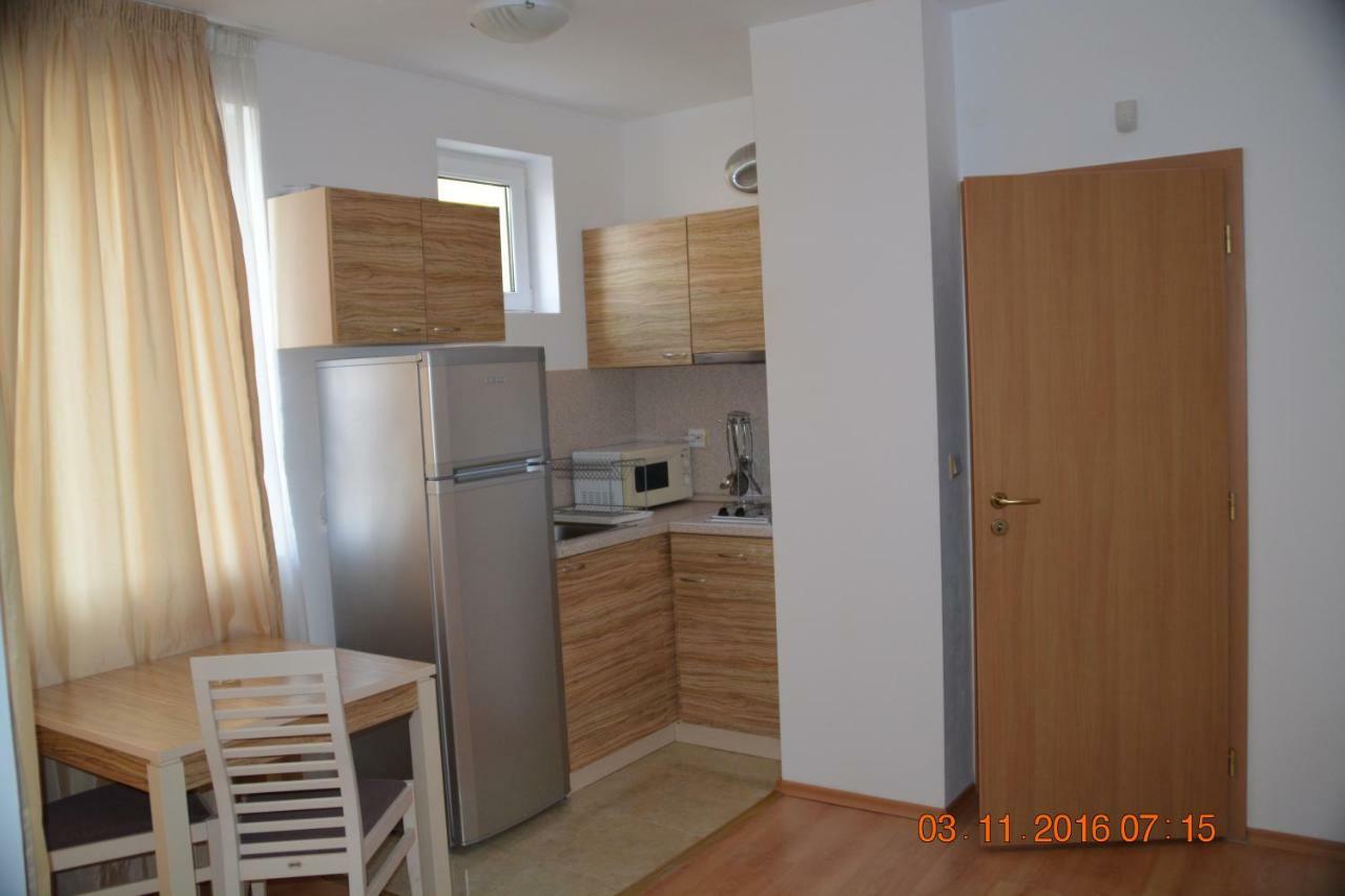Guest Apartments Salena サニービーチ エクステリア 写真