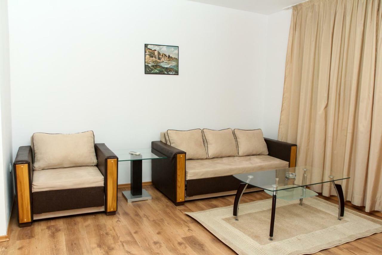 Guest Apartments Salena サニービーチ エクステリア 写真