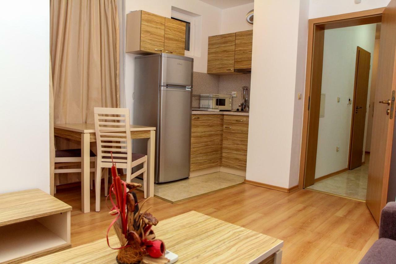Guest Apartments Salena サニービーチ エクステリア 写真