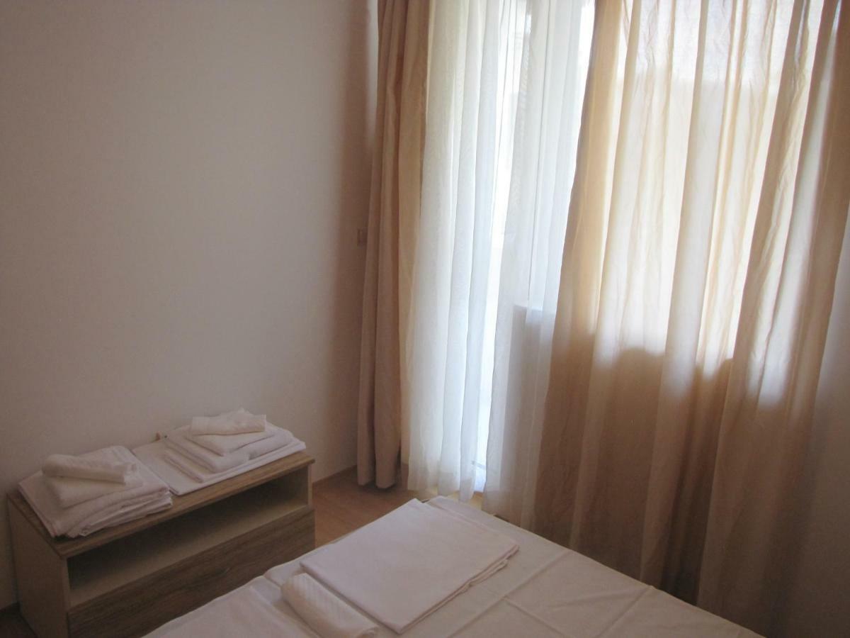 Guest Apartments Salena サニービーチ エクステリア 写真