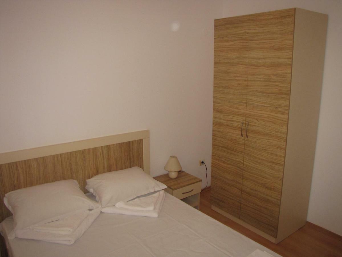Guest Apartments Salena サニービーチ エクステリア 写真