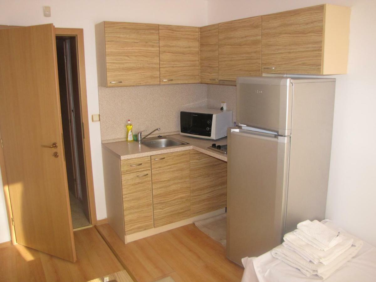 Guest Apartments Salena サニービーチ エクステリア 写真