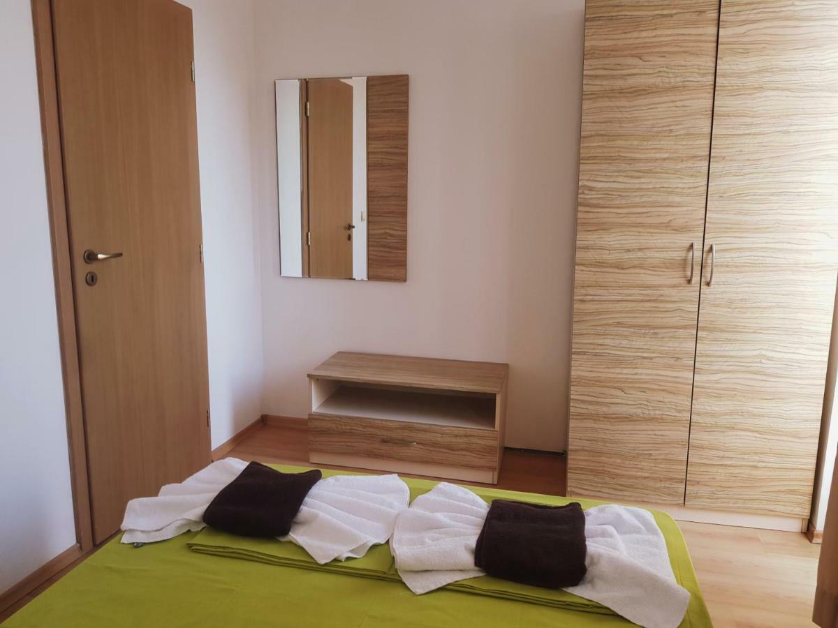 Guest Apartments Salena サニービーチ エクステリア 写真